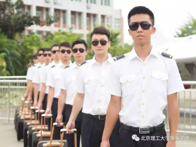 如何利用高科技设备提高篮球运动员的速度和灵活性_2