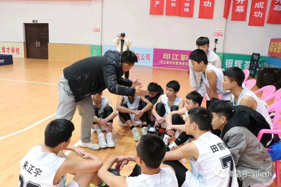 篮球小学生基本功训练教学反思总结_0
